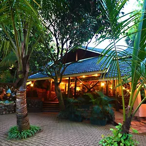 *** Hotel Forest Uganda